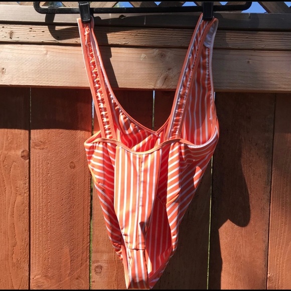 NWT Indy Swimsuit | Curbside last chance to buy - Picture 3 of 4